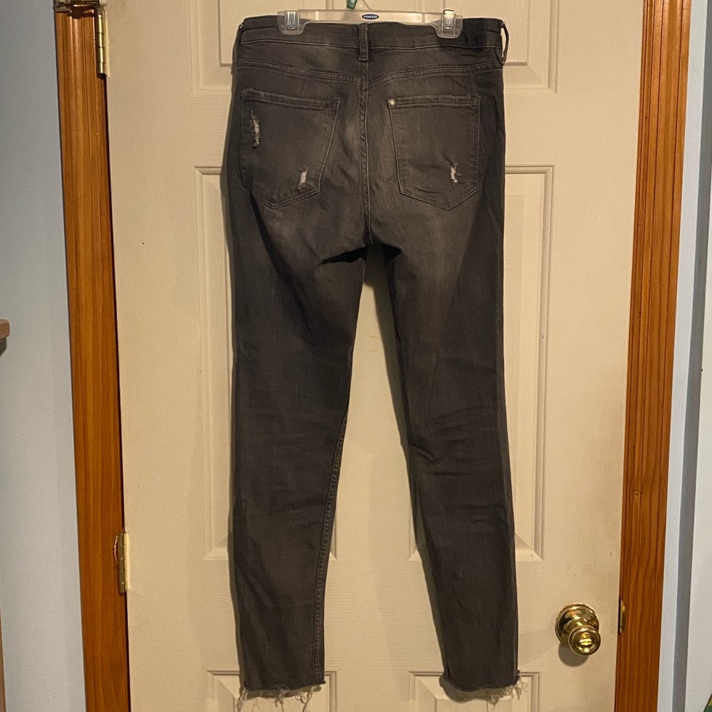 H&M Gray Ripped Skinny Jeans - Picture 2 of 5